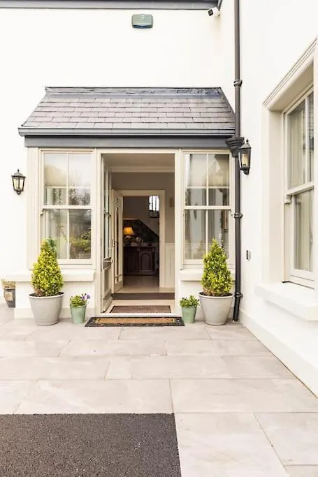 Fivestar Luxurious Home - Westport Quay Villa