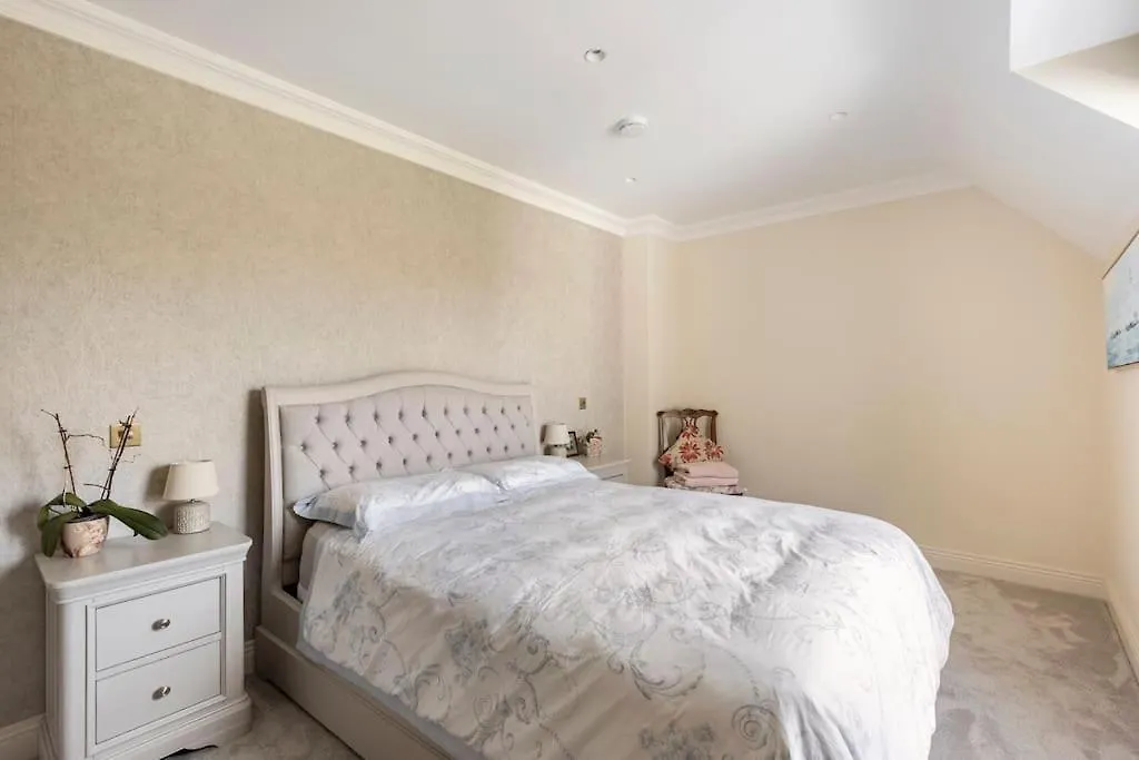 Fivestar Luxurious Home - Westport Quay 0*,